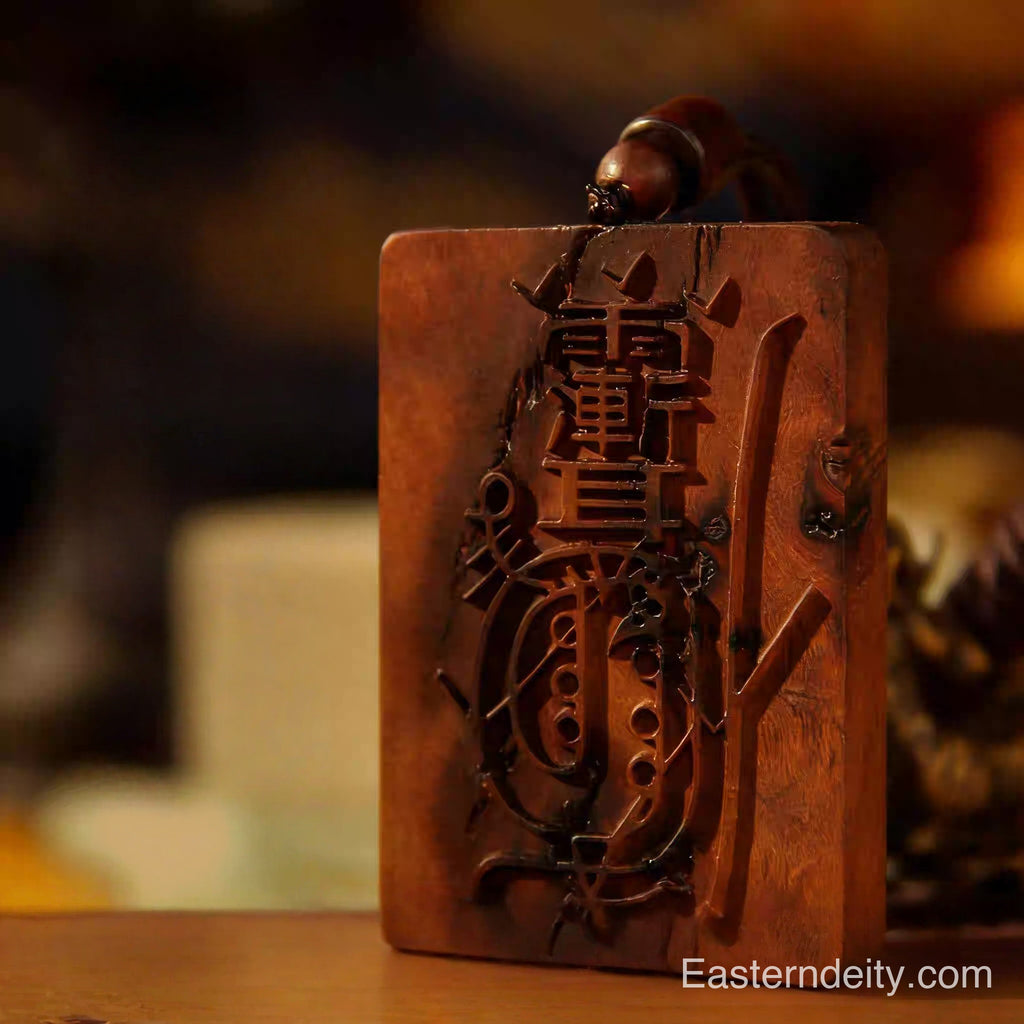 Eastern Thunder-Struck Wood Pendant – Ziwei Seal & Golden Light Mantra