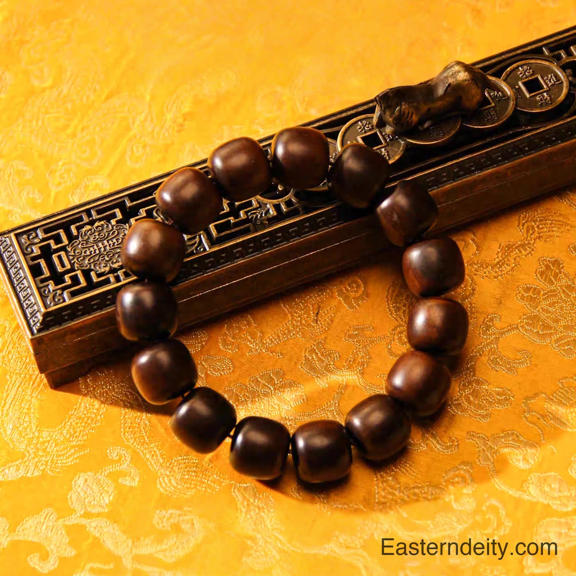 Pulsera de madera "Trueno de las llanuras orientales" – Madera de azufaifo envejecida